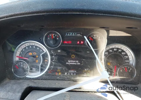 2013 Ram 1500 Laramie z USA, uszkodzony, nr VIN 1C6RR7NT1DS599095